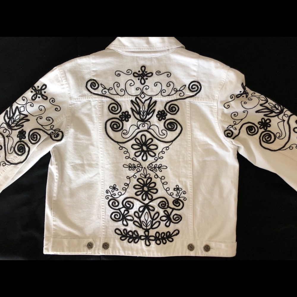 Chico’s Jacket - Picture 3 of 8